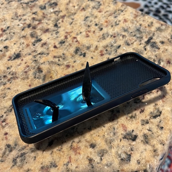 Leopard Loopy Case - Picture 2 of 2